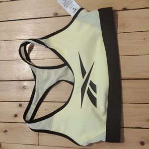 Medium reebok lux racer sports bra